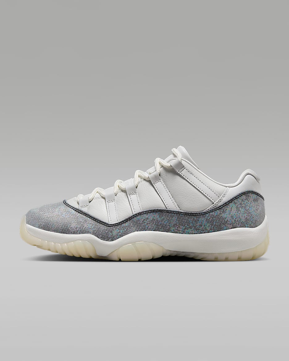人気の贈り物が大集合 Air Jordan 11 Retro  シューズ(男性用)